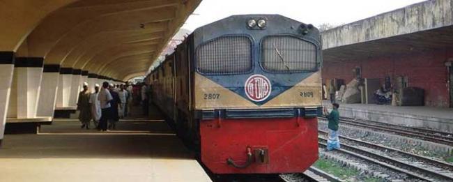 ব্রাহ্মণবাড়িয়ায় লাইনচ্যুত হল ট্রেন ব্রাহ্মণবাড়িয়ায় লাইনচ্যুত হল ট্রেন