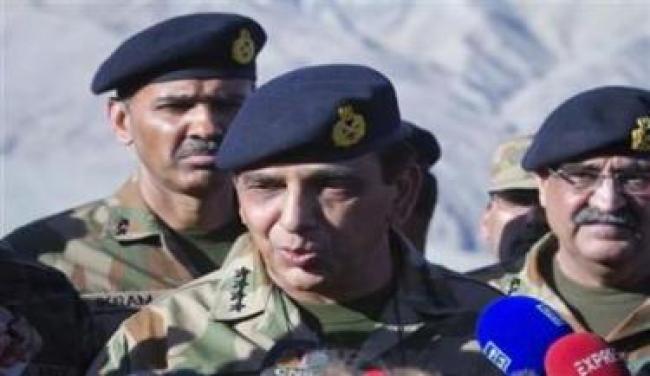 Pakistani journalist escapes bomb attack Pakistani journalist escapes bomb attack
