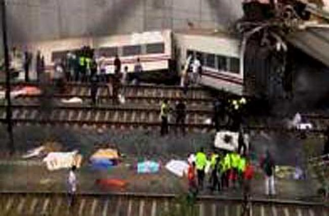 Spain: 77 people killed in train crash