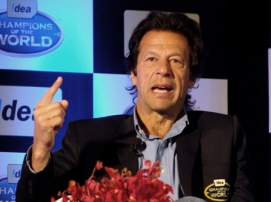 Pakistan: Imran Khan, Qadri lead protesters march into Red Zone