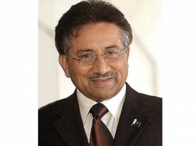 Musharraf survives assassination attempt