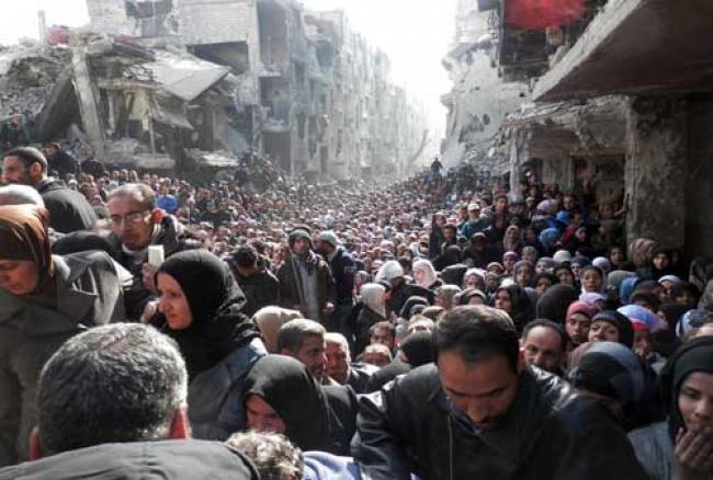 Syria: UN delivers supplies to besieged camp amid devastation