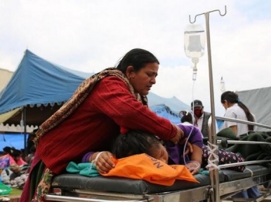 Nepal quake toll touches 10,000 