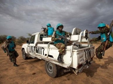 Darfur: UN-African Union mission peacekeepers attacked in spate of violence