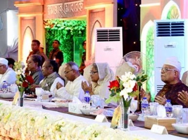 Hasina celebrates Iftar with people from various walks of life