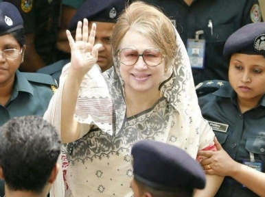 Graft case: Khaleda Zia's bail extended till July 31