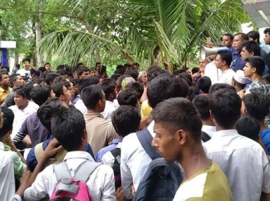 1 student killed as truck overruns them