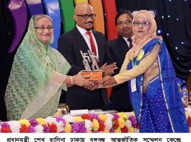 Sheikh Hasina gathers information in digital method