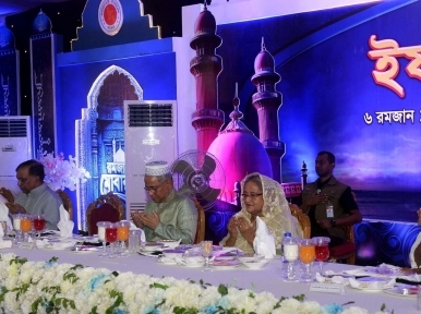Sheikh Hasina participates in Iftar with judges, diplomats 