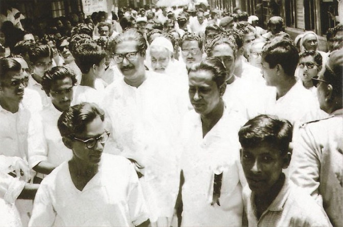 Benegal to make movie on Bangabandhu Benegal to make movie on Bangabandhu