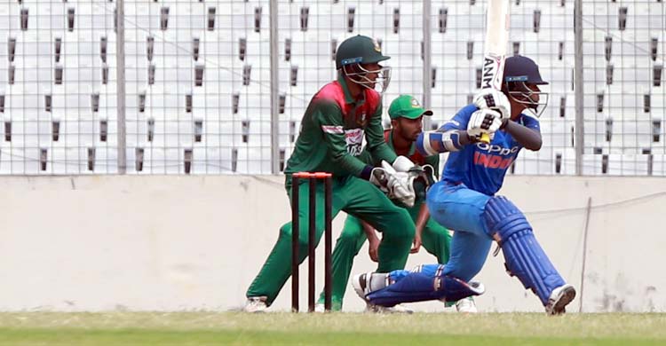 Bangladesh misses victory by 2 runs 