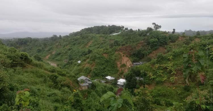 Rangamati: Continuous rainfall leaves landfall warnings 