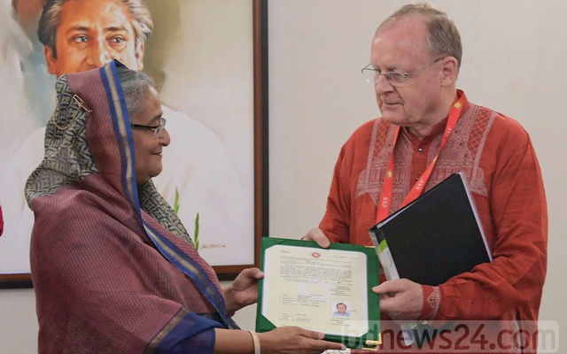 Julian is now a citizen of Bangladesh Julian is now a citizen of Bangladesh