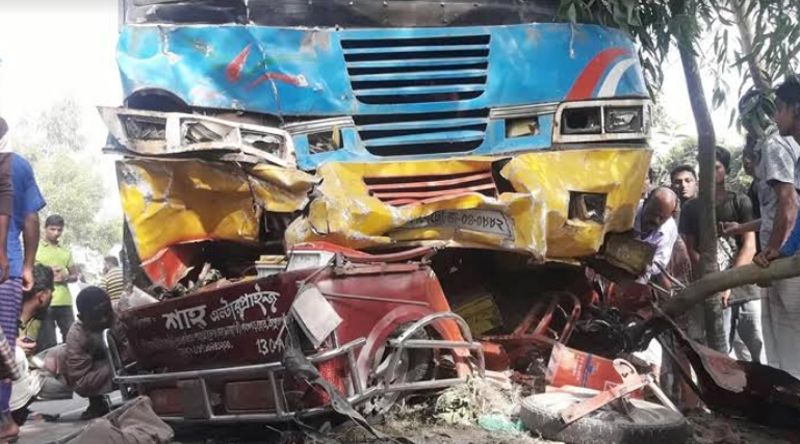 Bangladesh: Road mishap kills 7
