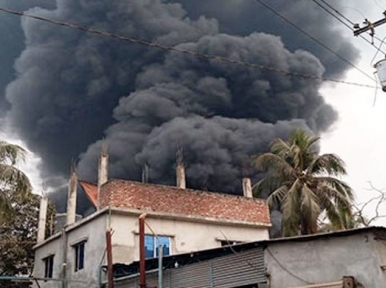 Keraniganj plastic factory fire: Death toll touches 9 