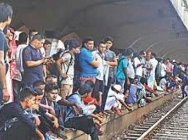 Rail Schedule trouble: Travellers can return their tickets