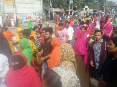 Workers returning back in Ashulia