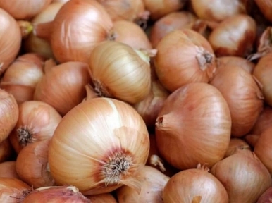 Bangladesh: Onion sold in Rs. 80 per kgs