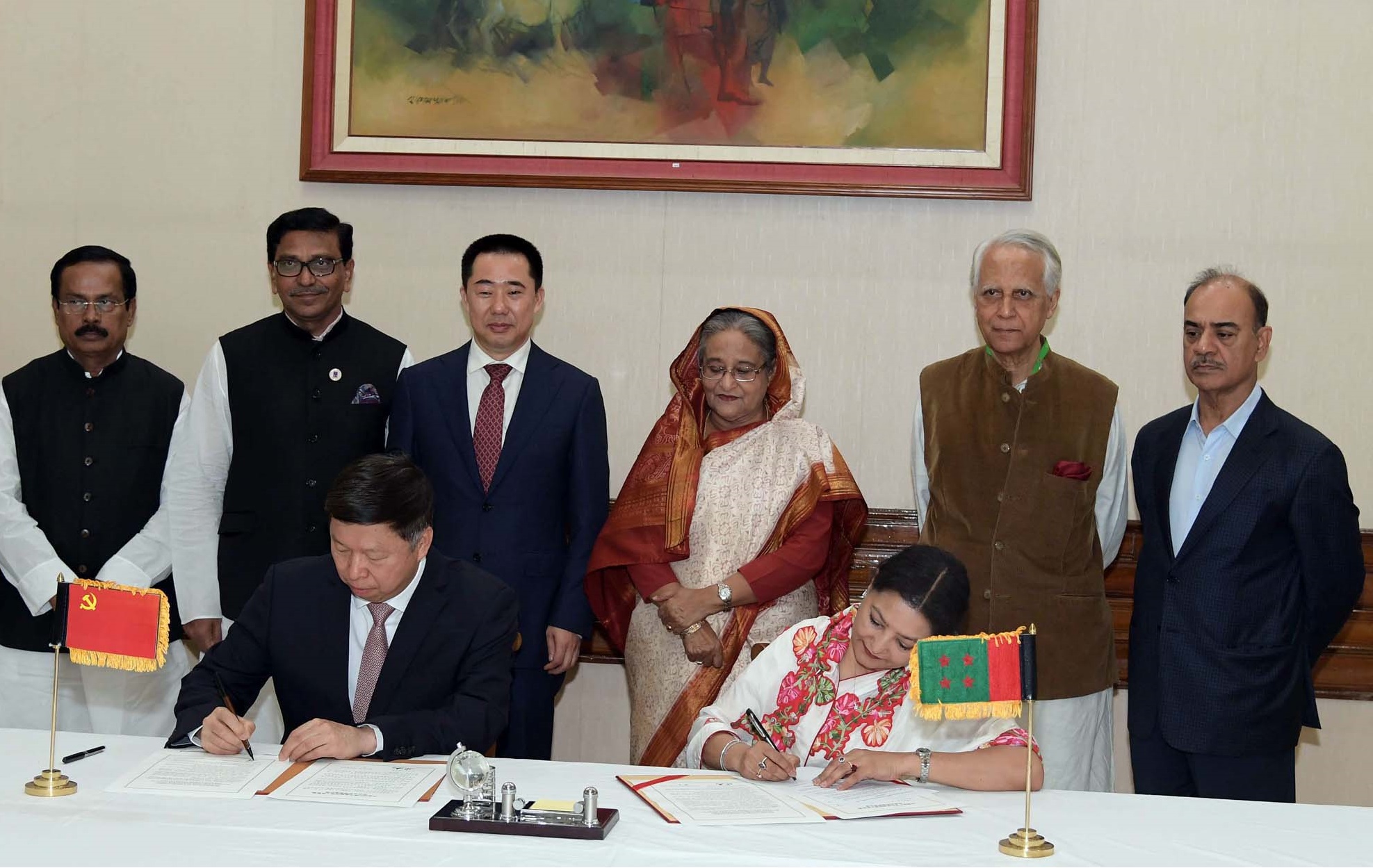 Sheikh Hasina wants Chinese help on Rohingya issue