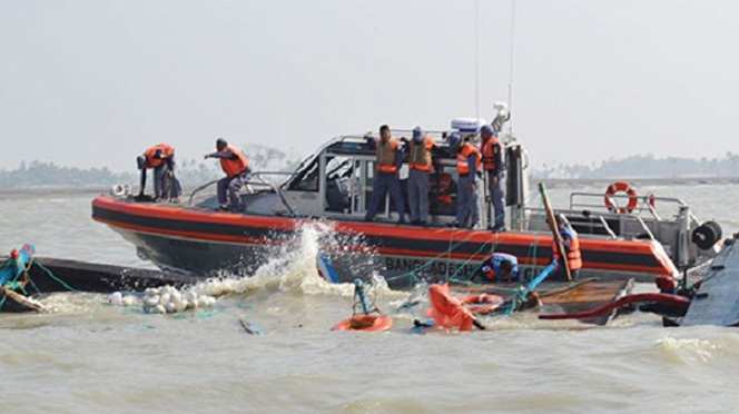Trawler drowns in Meghna River: 45 rescued 