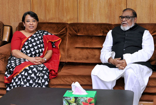 MuktiJuddho Minister meets Indian Envoy 