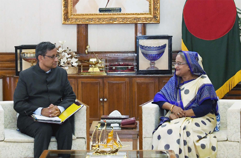 Top Indian official meets Hasina