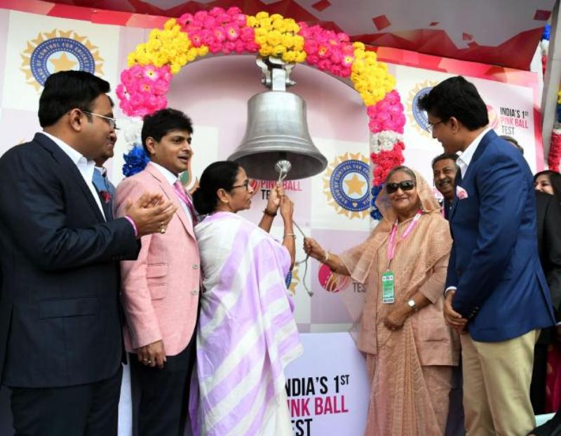 Sheikh Hasina,Mamata Banerjee opens Eden Test by ringing bell 