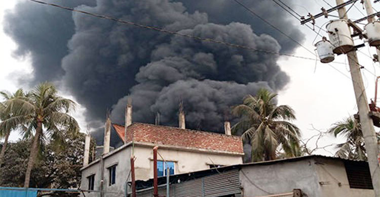 Keraniganj plastic factory fire: Death toll touches 9 Keraniganj plastic factory fire: Death toll touches 9