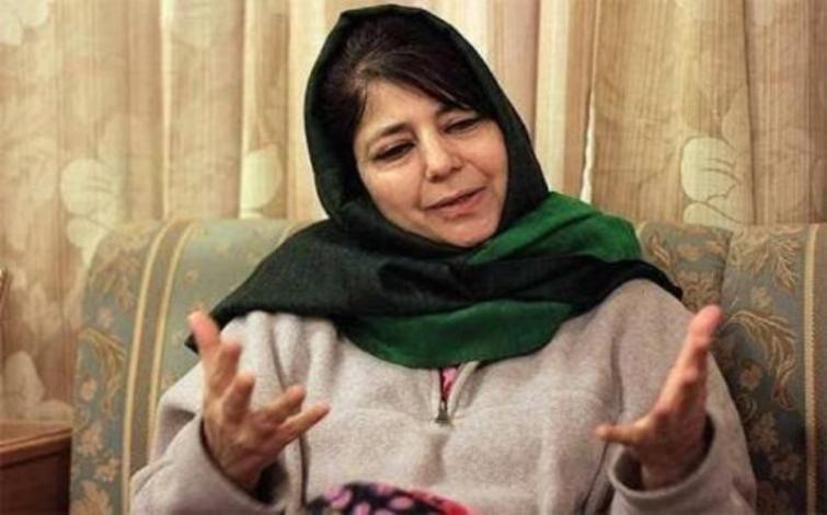 Kashmiris are caged like animals: Mehbooba Mufti's daughter writes to Amit Shah 