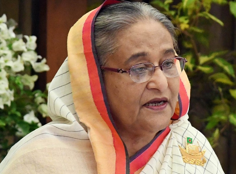 Ganguly arranges 50 items food buffet for Sheikh Hasina Ganguly arranges 50 items food buffet for Sheikh Hasina