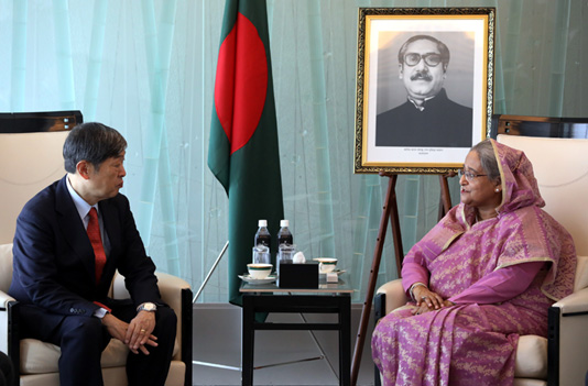PM Hasina named Daksu member