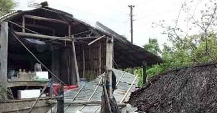 Satkhira: 50,000 houses damaged due to Bulbul