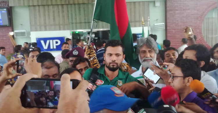 Mashrafe takes responsibility for Bangladesh's failure to reach World Cup semis