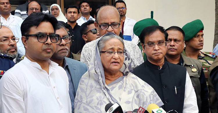 No more chemical related business in old Dhaka: Hasina