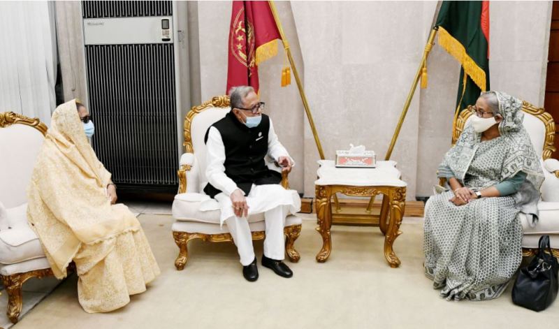PM Hasina meets President Hamid at Sangsad Bhaban