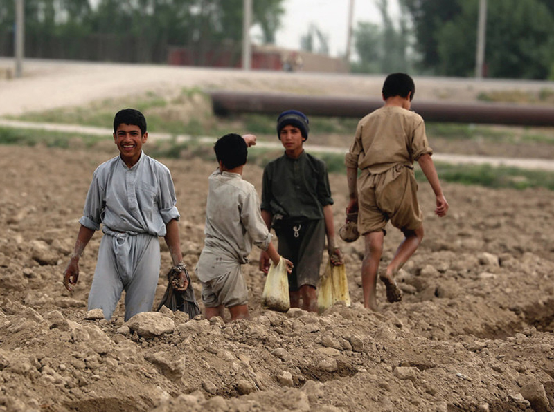 Coronavirus casts ‘huge shadow’ over Afghan life as multi-dimensional crisis continues