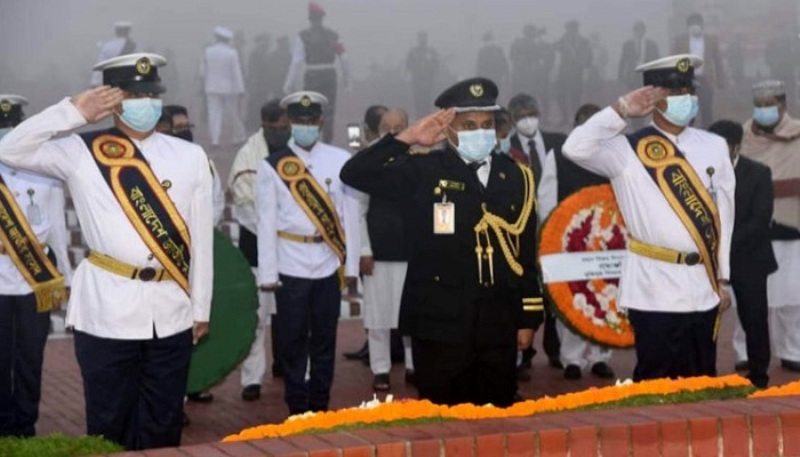President Hamid, Prime Minister Hasina pay tributes at the National Memorial