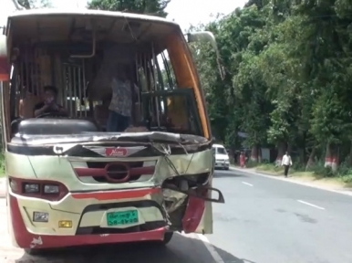 স্ত্রীকে অফিসে দিতে গিয়ে প্রাণ গেল দু’জনের