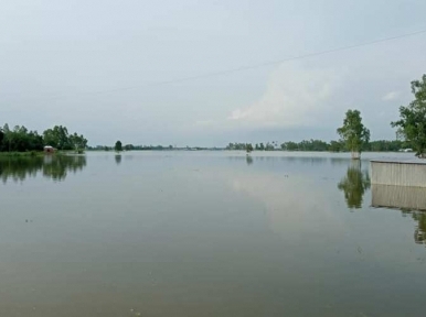 Floods kill nine in Bangladesh