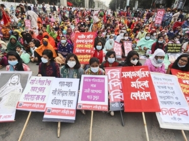 Rally of Left women demand fulfillment of 11 points