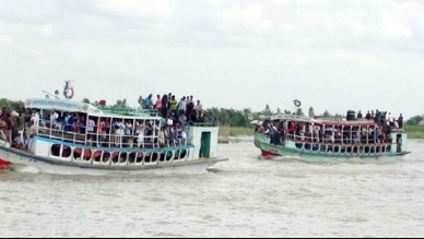Naval traffic stopped at Kathalbari-Shimulia as Padma swells