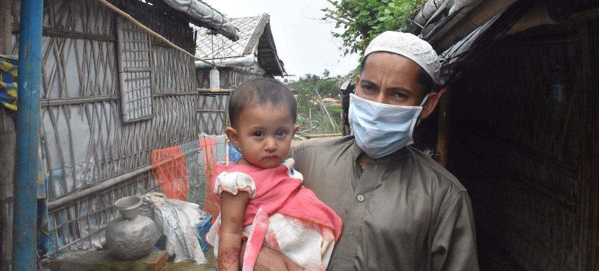 Bangladesh authorities start relocating Rohingyas to Bhasan Char island, refugees express happiness