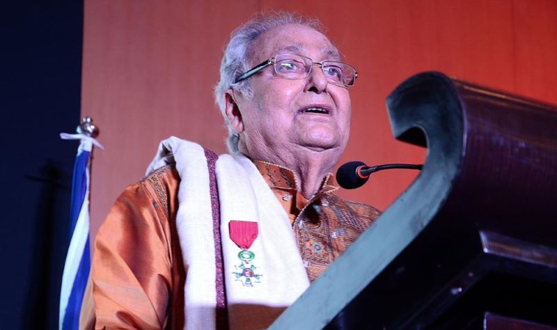 Actor Soumitra Chatterjee unresponsive to treatment, in ventilation Actor Soumitra Chatterjee unresponsive to treatment, in ventilation