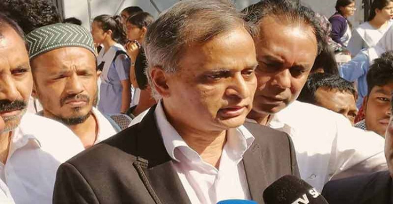 Advocate Yunus Ali fined, ordered to refrain from work for 3 months