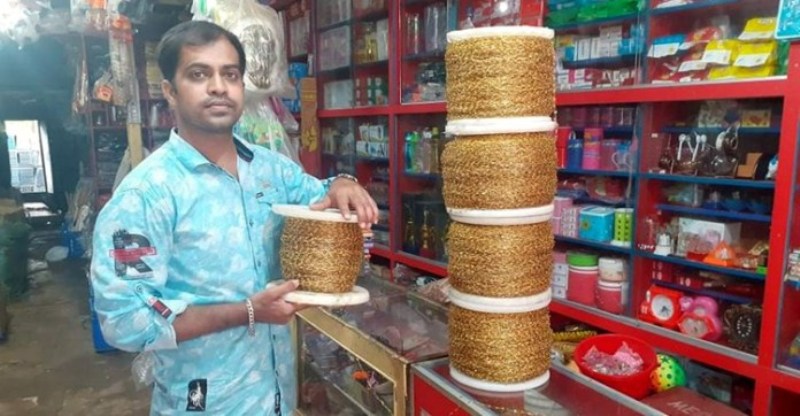 Bangladesh youth creates world record by creating chain with safety pin