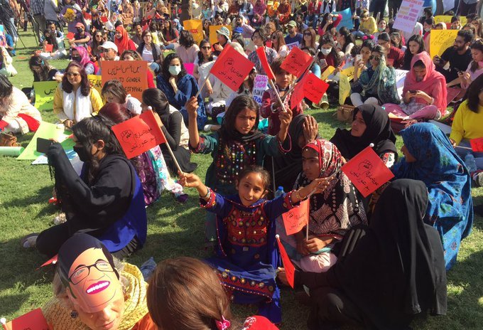 Women participate in Aurat March in Pakistan, unidentified men pelt stone to disrupt Islamabad edition