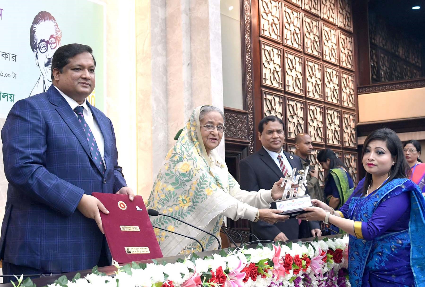 PM Hasina urges youth to make themselves capable of giving jobs