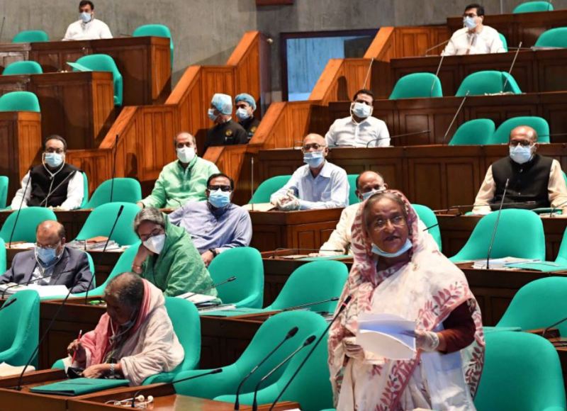 অপরাধে জড়িত কাউকে সরকার ছাড় দিচ্ছে না : প্রধানমন্ত্রী অপরাধে জড়িত কাউকে সরকার ছাড় দিচ্ছে না : প্রধানমন্ত্রী