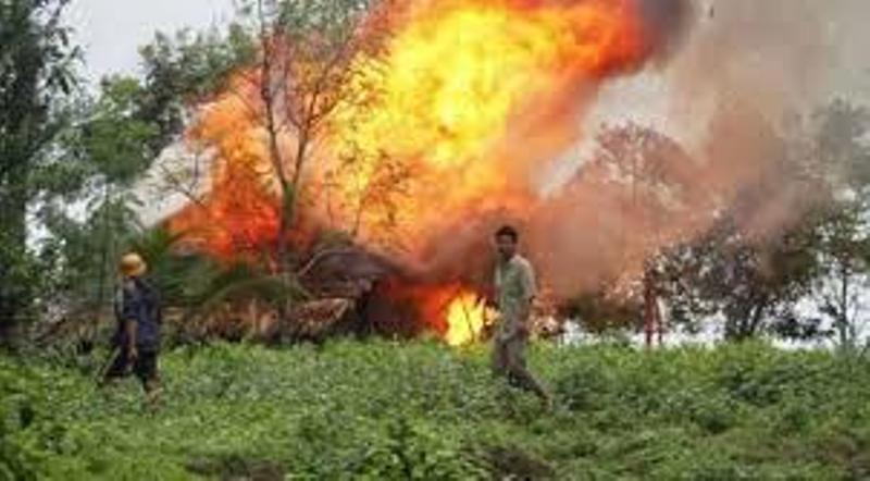 Myanmar Army burns down another village in Rakhine 