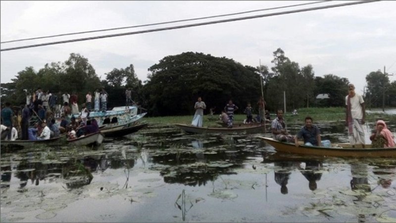 Five die as boat capsizes in Tangail